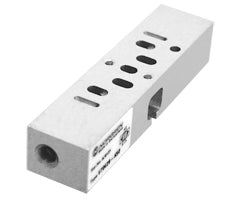 V70535-BA0, Sandwich plate with additional pressure port 1